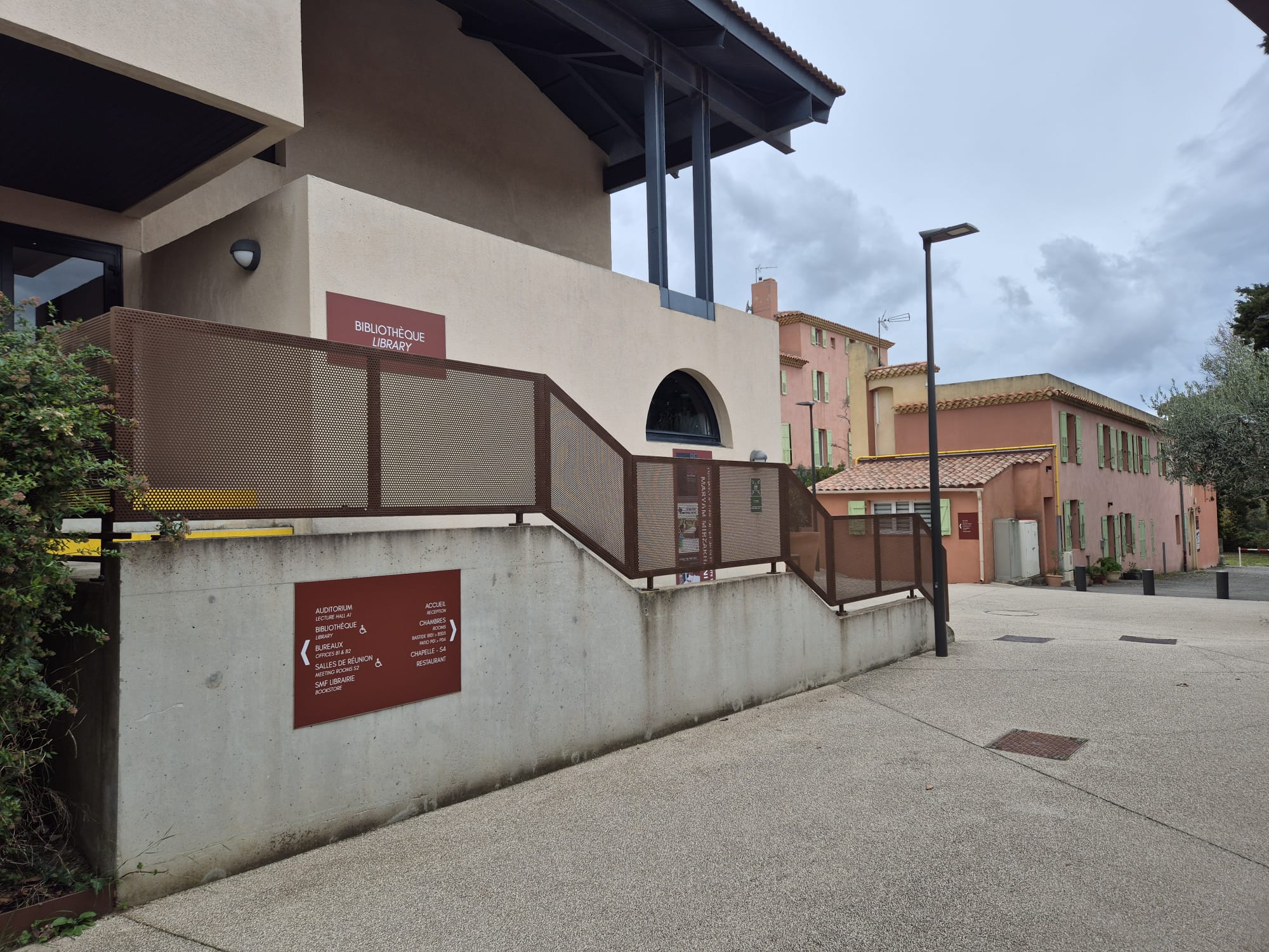 Description of the image